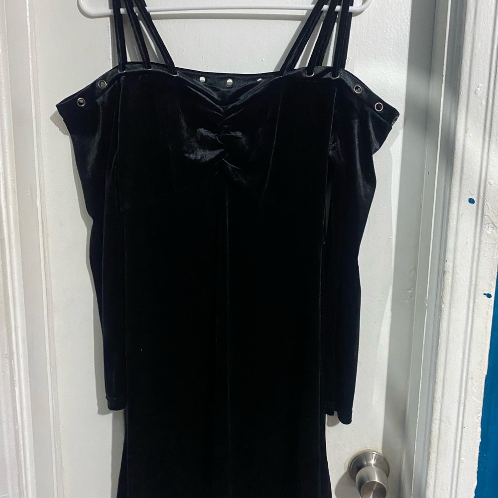Elegant Black Velvet Dress
